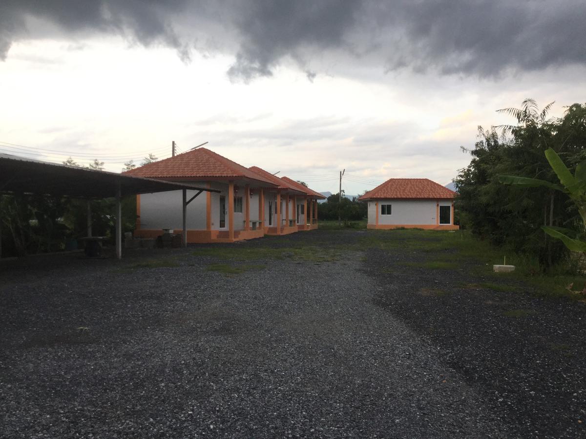 Cho Kaew Resort Ban Nong Bua Noi Buitenkant foto